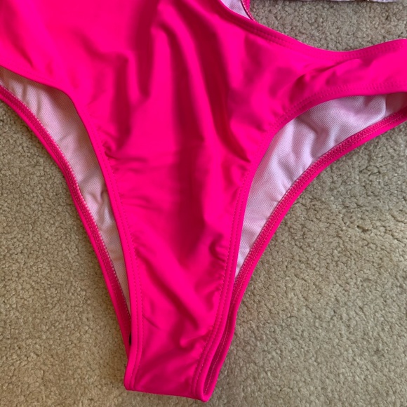 Women’s bathing suit - Picture 4 of 11